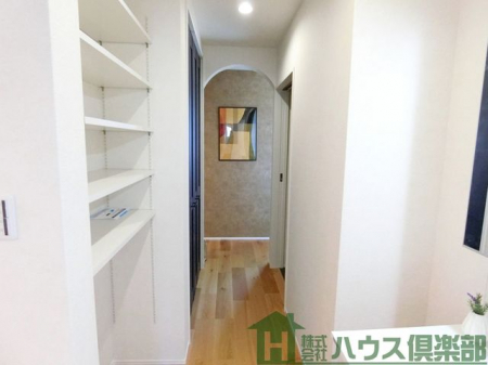 ���[�@���֑O���璼�ڐ��ʂ�g�C���ɍs�����Ƃ��ł��܂��IR�̐���ǂ����킢���ł���