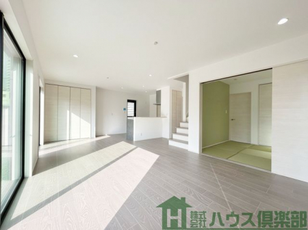 ���r���O�@���r���O