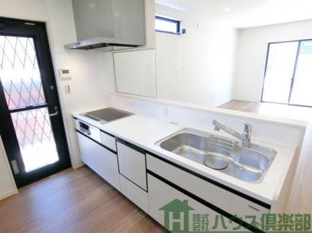 �L�b�`���@�R��IH�N�b�L���O�q�[�^�[�t�̃L�b�`���ł��I�Z���������ɂ��ꂵ���H���t��