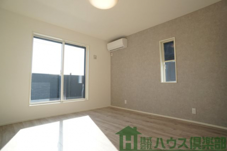 ���ӊ��@-