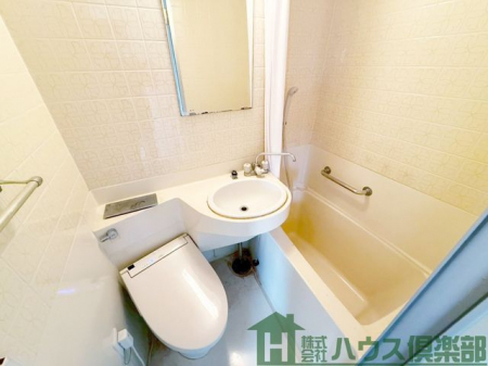 �����@�o�X�A���ʁA�g�C��