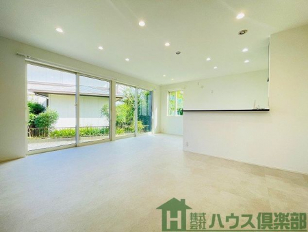 ���r���O�@���r���O