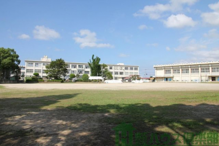 ���ӊ��@���꒬����؏��w�Z �k��24���B 1850m