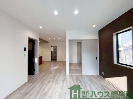 ���r���O�@���r���O