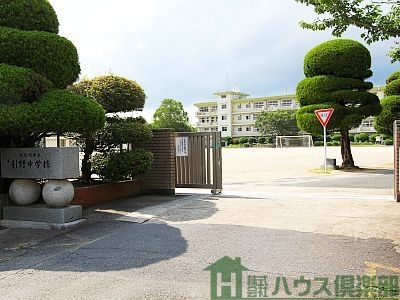 ���ӊ��@�k��B�s�����쒆�w�Z �k��5���B 330m