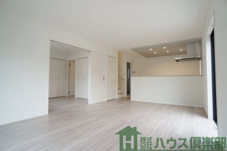 ���r���O�@�P�V���̂k�c�j�ł��I