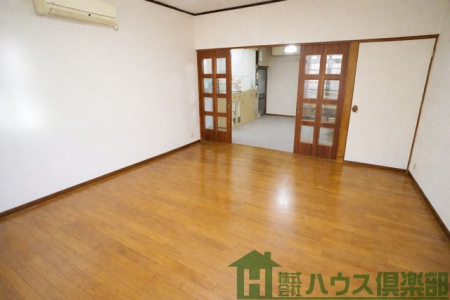 ���r���O�@�_�C�j���O���̃��r���O�X�y�[�X�ł��I�@������͉ו�������܂�