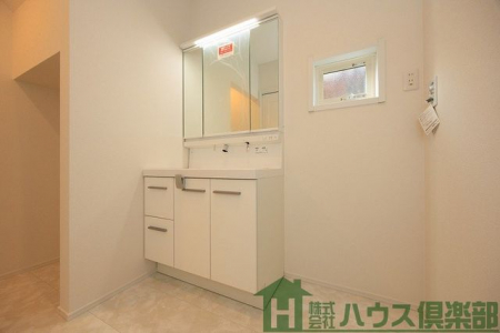 ���ʑ�E���ʏ��@�O�ʋ��t���̐��ʑ�B���[���L�x�ŁA�����̐g�x�x���X���[�Y�ɍs�����Ƃ��ł��܂��I�I