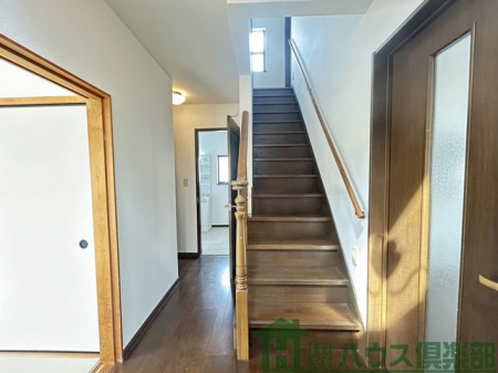 �@�Q�K�ɂȂ���K�i�ł��B