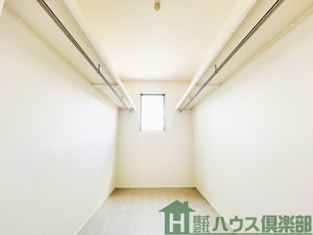 �o���R�j�[�@�ߗނ�ו����܂Ƃ߂Ď��[�ł���A��e�ʃE�H�[�N�C���N���[�[�b�g�B