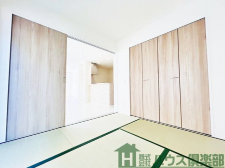 ���[�@���q�p�₨�q�l�̗V�я�ɂ��g����A�������������͋C�̘a����ԁB