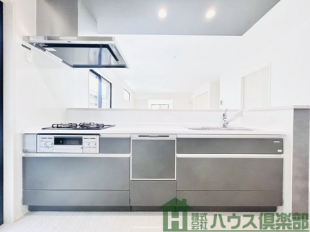 �L�b�`���@�����X�y�[�X���L���A�Ƒ��Ɖ�b���y���݂Ȃ��痿�����ł���V�X�e���L�b�`���B