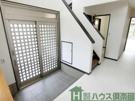 ���ց@���˂̌��փh�A�ł��I�I�V���[�Y�{�b�N�X���t���Ă��܂��I�I