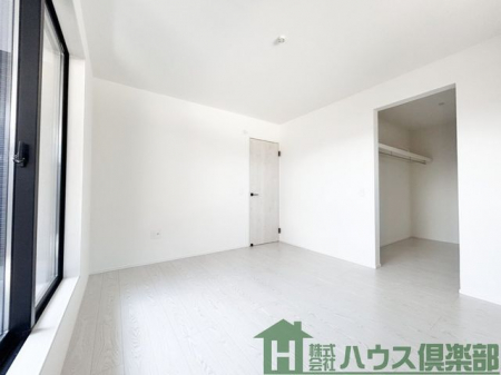 ���̑��@�o���R�j�[�ɖʂ����J��������m���BWIC�t���Ŏ��[���[���B