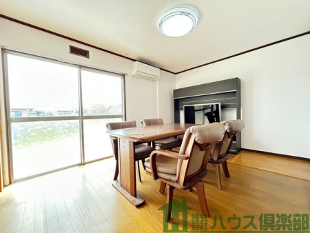 ���r���O�@�Ƒ������R�ƏW�܂�A���邭�S�n�悢��Ԃł��B