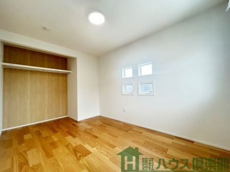 ���[�@���Q�K�m���i�V���j��Ƃ肠��L���̗m���͎q�������ɂ��҂�����B�����ɍ��킹�Ď��R�Ƀ��C�A�E�g�ł��܂��B