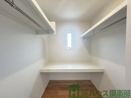 ���[�@��Q���i�E�H�[�N�C���N���[�[�b�g�j�e�����Ɏ��[�X�y�[�X����܂��I�G�ߕ��̈ߗނ�ו������[�ł��܂���