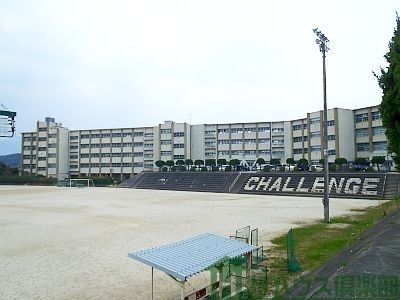 �@���Ԏs�����ԓ����w�Z �k��5���B 390m