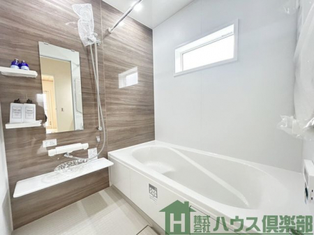 �����@����L�΂��Ă����������L�X�o�X���[���B����̔�����������b�N�X��Ԃł��B