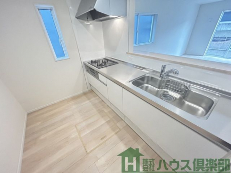 �L�b�`���@���L�b�`���Ǝ��������ǂ��A�����̗������X���[�Y�ɂ��Ȃ���g���₷���L�b�`��