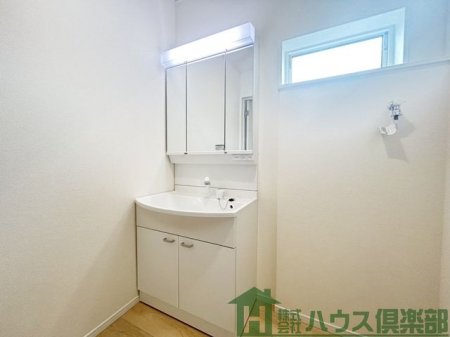 ���ʑ�E���ʏ��@�����ʎ��g������̗ǂ��݌v�ŁA���̐g�x�x���X���[�Y��