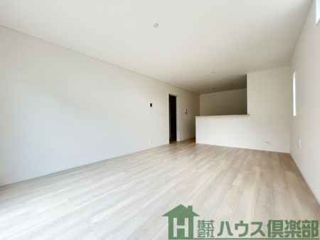 ���r���O�@�����r���O�Ƒ��݂�Ȃł������߂�����A�J�����̂��郊�r���O���