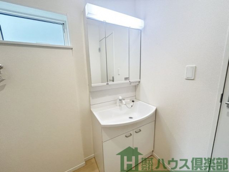 ���ʑ�E���ʏ��@�����ʎ��g������̗ǂ��݌v�ŁA���̐g�x�x���X���[�Y��