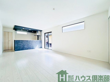 ���r���O�@�Ƒ��c���̎��Ԃ��������y���߂�A�J�����̂���18����LDK�B