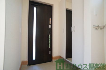 �o���R�j�[�@���֎��[������������̌��ւł��I�傫�Ȏp���t�ŏo������O�̐g�����Ȃ݃`�F�b�N�̓o�b�`����