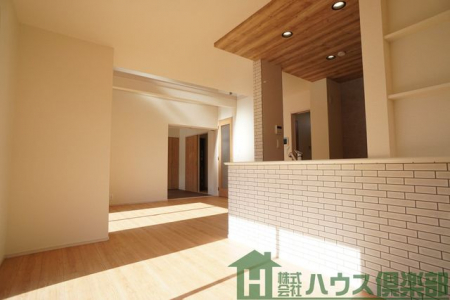 ���r���O�@�_�C�j���O�����͂������ȃA�N�Z���g�N���X�Ə���I������܂���