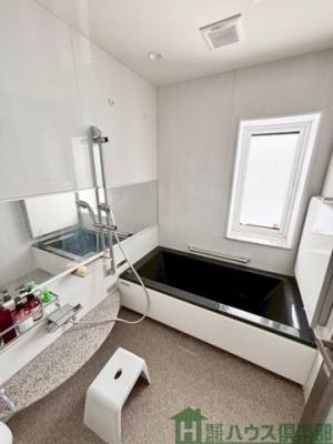 ���ʑ�E���ʏ��@�P���̔��������������闁���B�����̂΂��Ă��낰���ԂŁA�����̃o�X�^�C���������K�ɁB