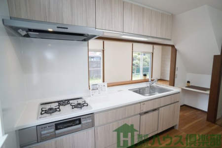 �L�b�`���@�V�i�����ς݂̃V�X�e���L�b�`���ł��I�K�i���̂�����Ƃ������[�N�X�y�[�X�����ꂵ���|�C���g��