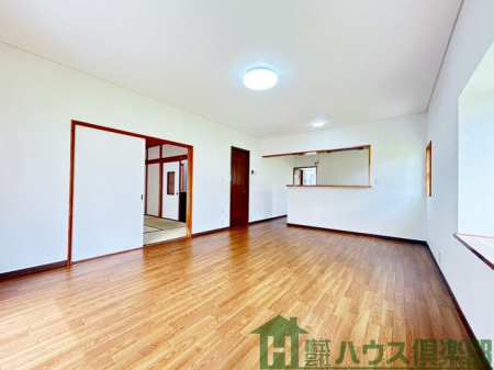 ���r���O�@���r���O�i�P�U���j