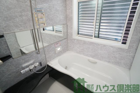 �����@�������Ɠ���邨���C�I���ɖډB�����t���Ă��܂��I