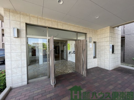 �G���g�����X�@�I�[�g���b�N�̎�O������������܂���r�V���ɂ����ꂵ���ݔ��ł����