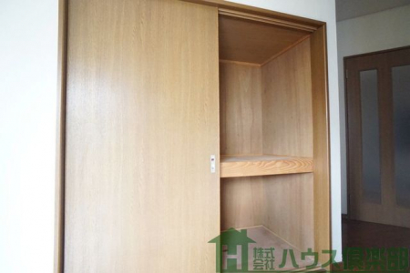 �@�P�K�L���̊K�i���𗘗p�������[�ł��I��e�ʂŌ��ւɂ��߂��̂ŗl�X�ȕ������[�ł������ł��I