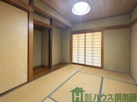 ���ց@(1)�SLDK�A�P�K�a�����f�ڎʐ^��AI�ɂ��摜���H�ō폜���Ă���܂��B