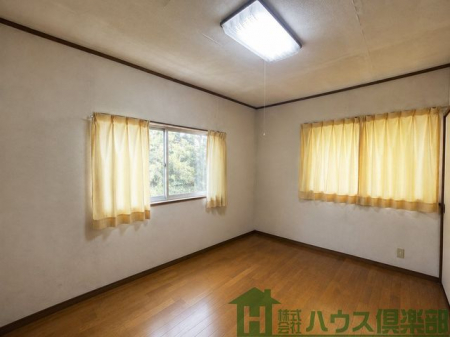 ���̑��@(1)�SLDK�A�Q�K�m�����f�ڎʐ^��AI�ɂ��摜���H�ō폜���Ă���܂��B